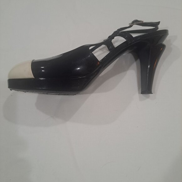 Classic Vintage Chanel Black &  open backed White Heel - Picture 11 of 13